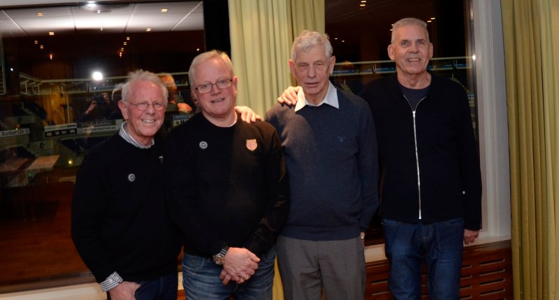 Fra venstre: Dagfinn Langva, Bjørn S. Hoel, Arnstein Slinning og Helge O. Løvold. Ikke tilstede: Bjørn Hellevik og Steinar Pedersen