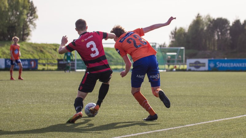 Det kreves hard jobbing om man skal ta steget opp på A-laget, og til syvende og sist er det opp til spillerne selv å legge ned arbeidet som kreves. Foto: Srdan Mudrinic.