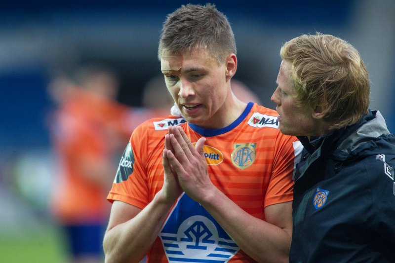 Aalesunds Daniel Leo Gretarsson under eliteseriekampen i fotball mellom Viking og Aalesund på Viking stadion. Foto: Carina Johansen / NTB Scanpix