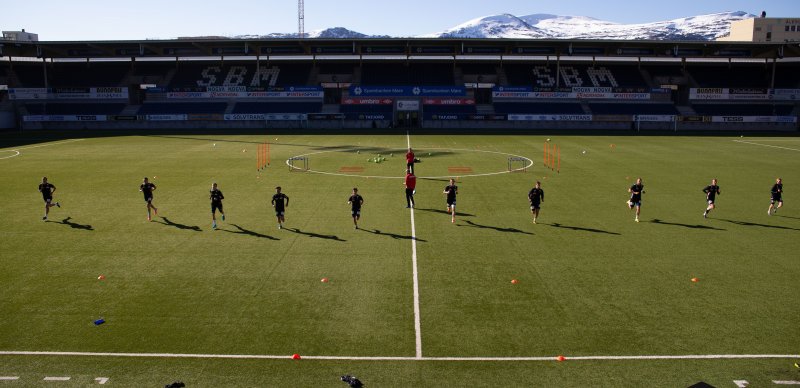 Fysisk test møtte gutta på stadion i dag. Foto: Srdan Mudrinic