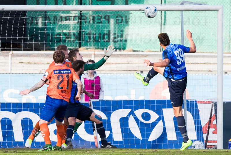 Stabæks Omoijuanfo scorer sitt andre mål i Eliteseriekampen mellom Stabæk - Aalesund på Nadderud Stadion.Foto: Berit Roald / NTB scanpix
