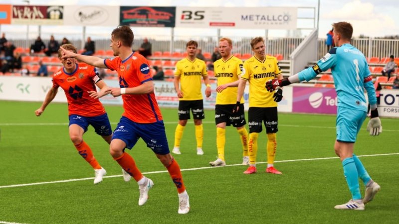 2-2 til pause. Foto: Jon Forberg