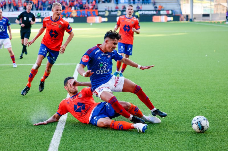 Det blir ny duell mellom Aalesund og Vålerenga i 2023 - attpåtil i serieåpningen! Foto: Geir Olsen / NTB