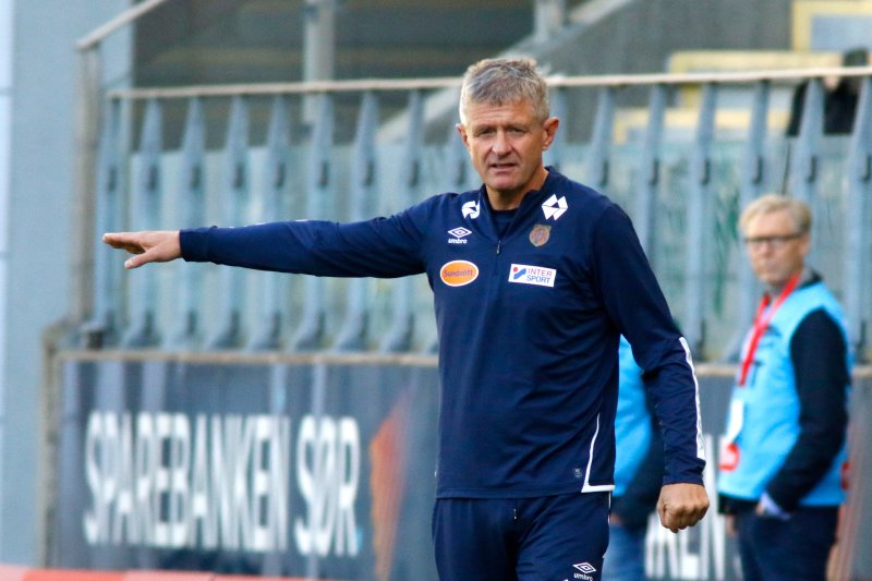 Kristiansand 20200830. Aalesunds trener Lars Arne Nilsen under eliteseriekampen mellom Start og Aalesund på Sør Arena.Foto: Tor Erik Schrøder / NTB scanpix