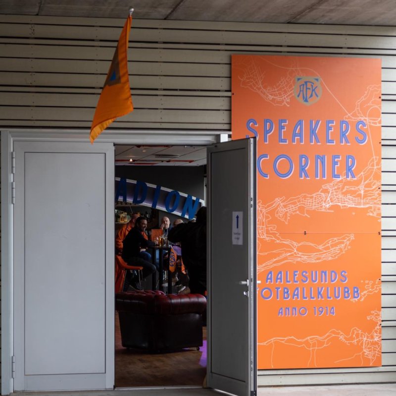 Speakers Corner åpner tre timer før kamp søndag.